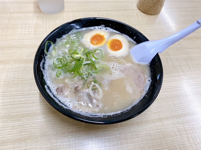 長浜ラーメン「ナンバーワン」のラーメン